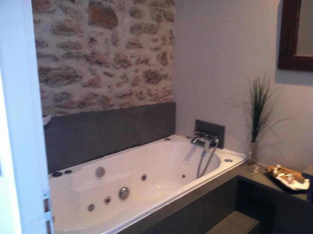 Au Paradis Cathare Bed & Breakfast Fraisse-des-Corbieres Room photo